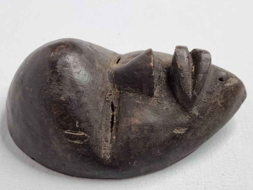 Masque passeport, Dan en bois patiné – Côte d’Ivoire, XXe siècle, 13 cm