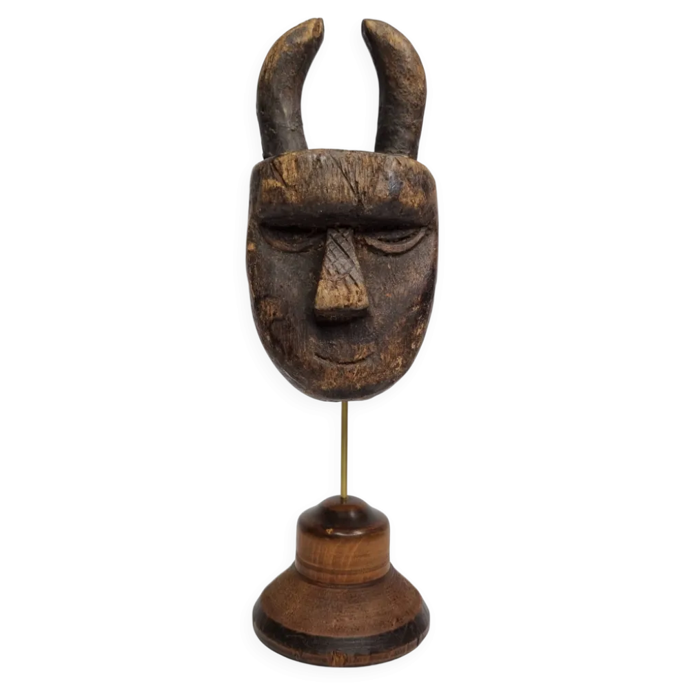 Masque passeport Toma, Bois ancien patiné, 16 cm, avec support