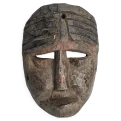 Masque rituel ancien en bois sculpté, Himalaya, XXe siècle – 19 cm
