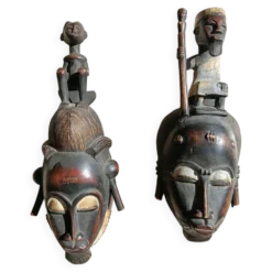 Masques en bois sculptés Mblo Baule d'Afrique de l'Ouest (1970-1980)
