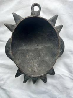 Masque Tikar en Bronze Fekima– Masque de Divinité | Art Africain