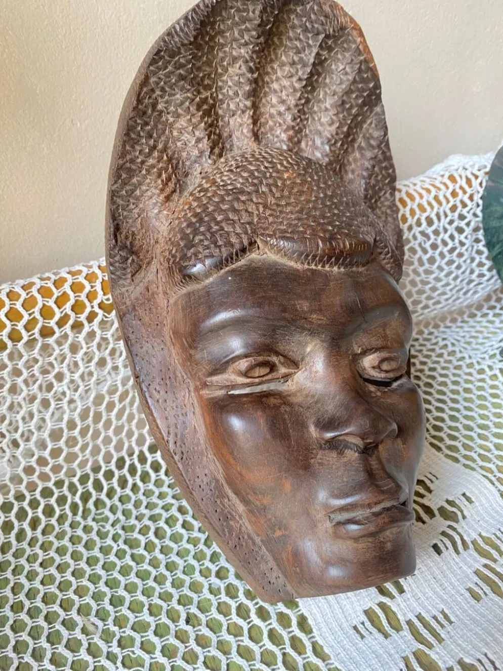 Masque tribal en bois