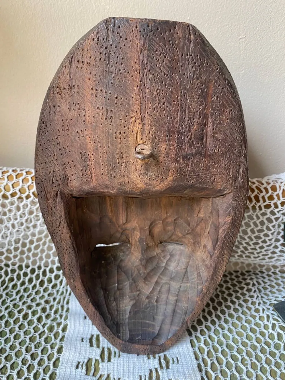 Masque tribal en bois
