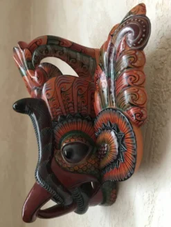 Masque triptyque en bois