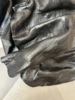 Masque vintage visage de femme en cuir