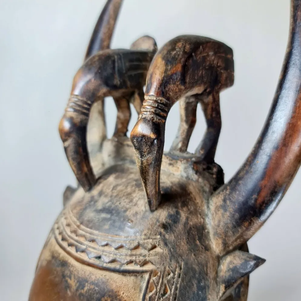 Masque Yohoure Lomane du groupe "je"