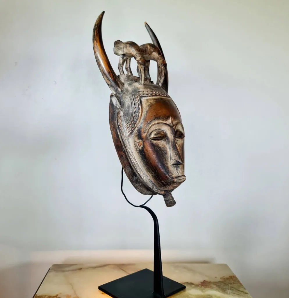 Masque Yohoure Lomane du groupe "je"