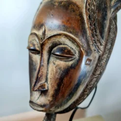 Masque Yohoure Lomane du groupe