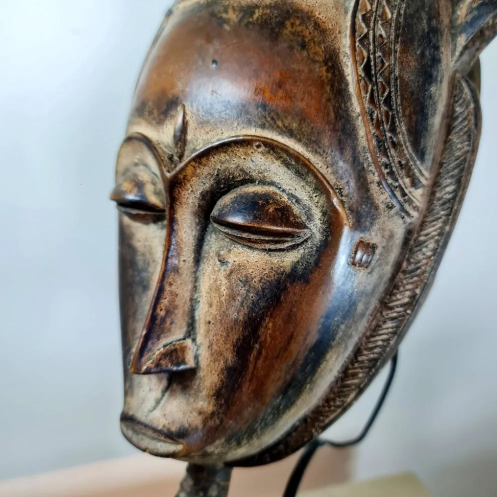 Masque Yohoure Lomane du groupe "je"