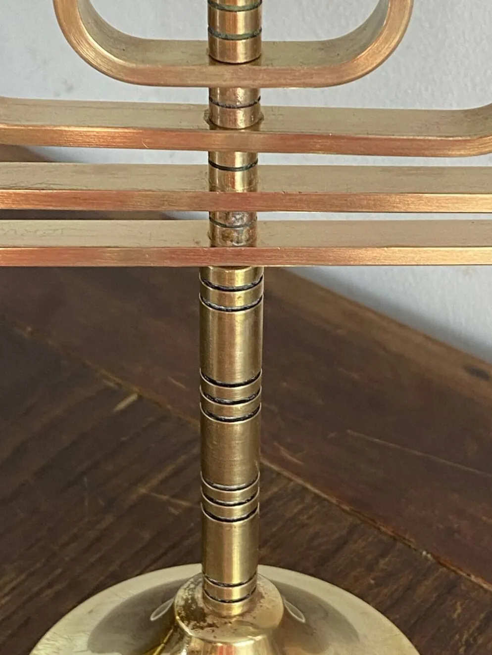 Menorah à neuf branches modulables en laiton