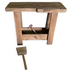 Mini établi enfant en bois avec outils