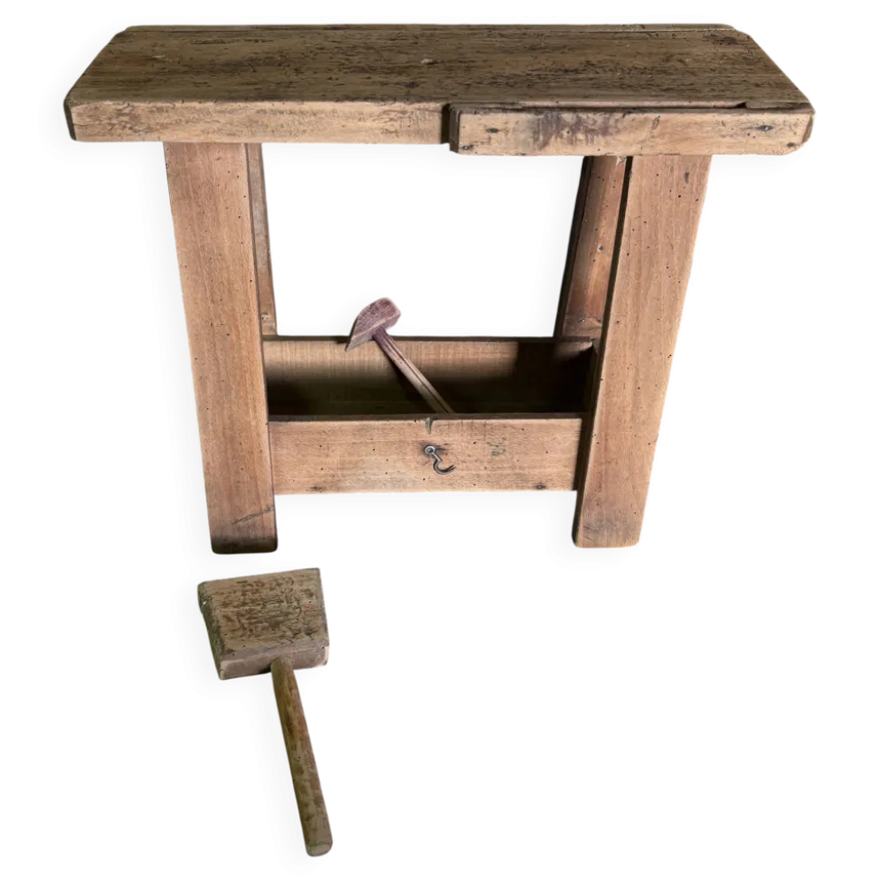 Mini établi enfant en bois avec outils
