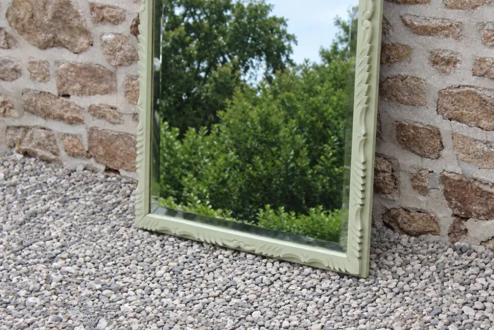 Miroir ancien biseauté en bois massif sculpté vert Lézard –