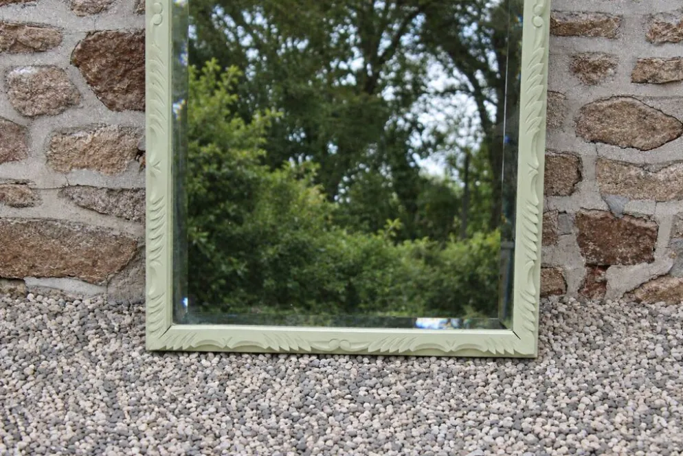 Miroir ancien biseauté en bois massif sculpté vert Lézard –