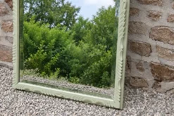 Miroir ancien biseauté en bois massif sculpté vert Lézard –