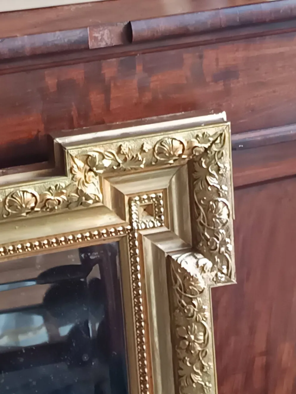 Miroir ancien bois et stuc doré néo Louis XVI