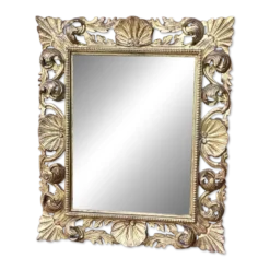 Miroir ancien en bois sculpté