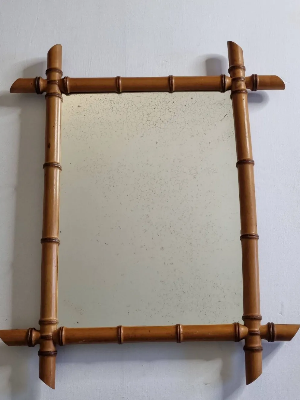 Miroir ancien en bois tourné façon bambou, fin XIXe siècle, 69 x 53 cm