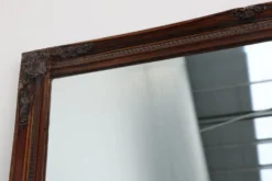 Miroir ancien français à facettes en bois sculpté, vers 1850