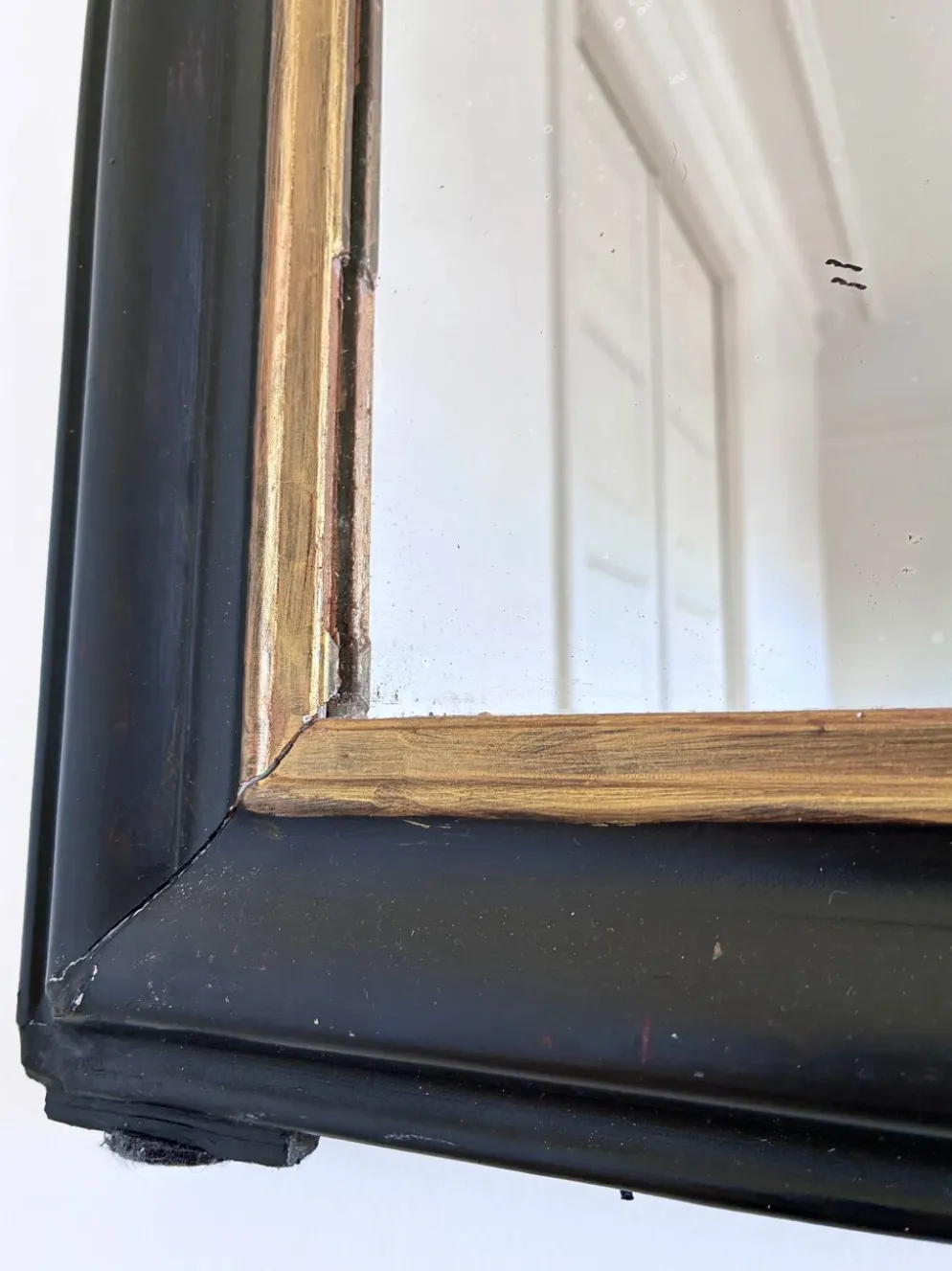 Miroir antique français Louis Philippe – noir et or, fin du 19e siècle