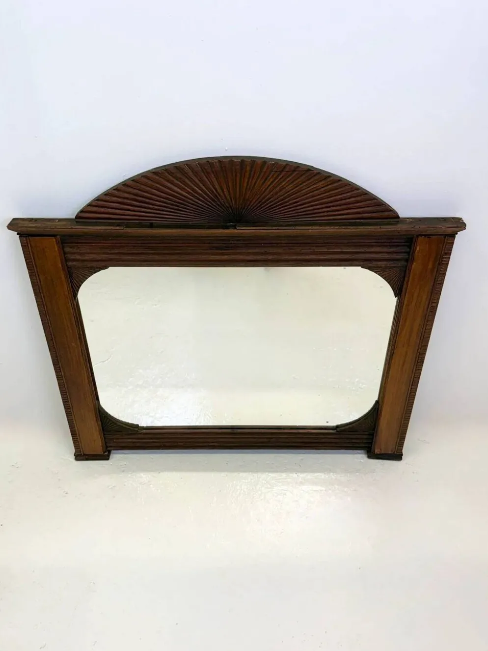 Miroir art déco en bois sculpté, 1930s