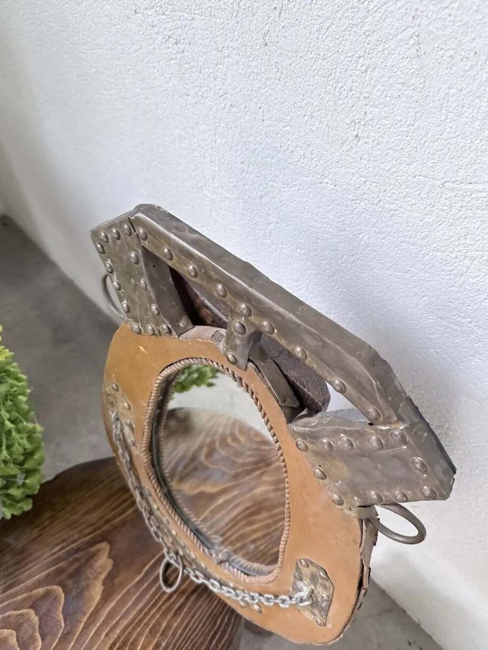 Miroir artisanal brutaliste « cheval »