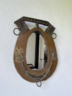 Miroir artisanal brutaliste « cheval »