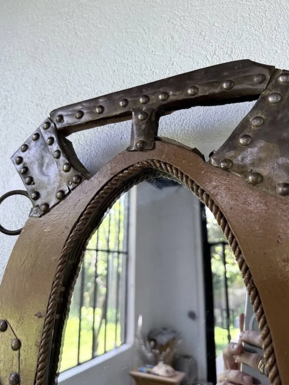 Miroir artisanal brutaliste « cheval »