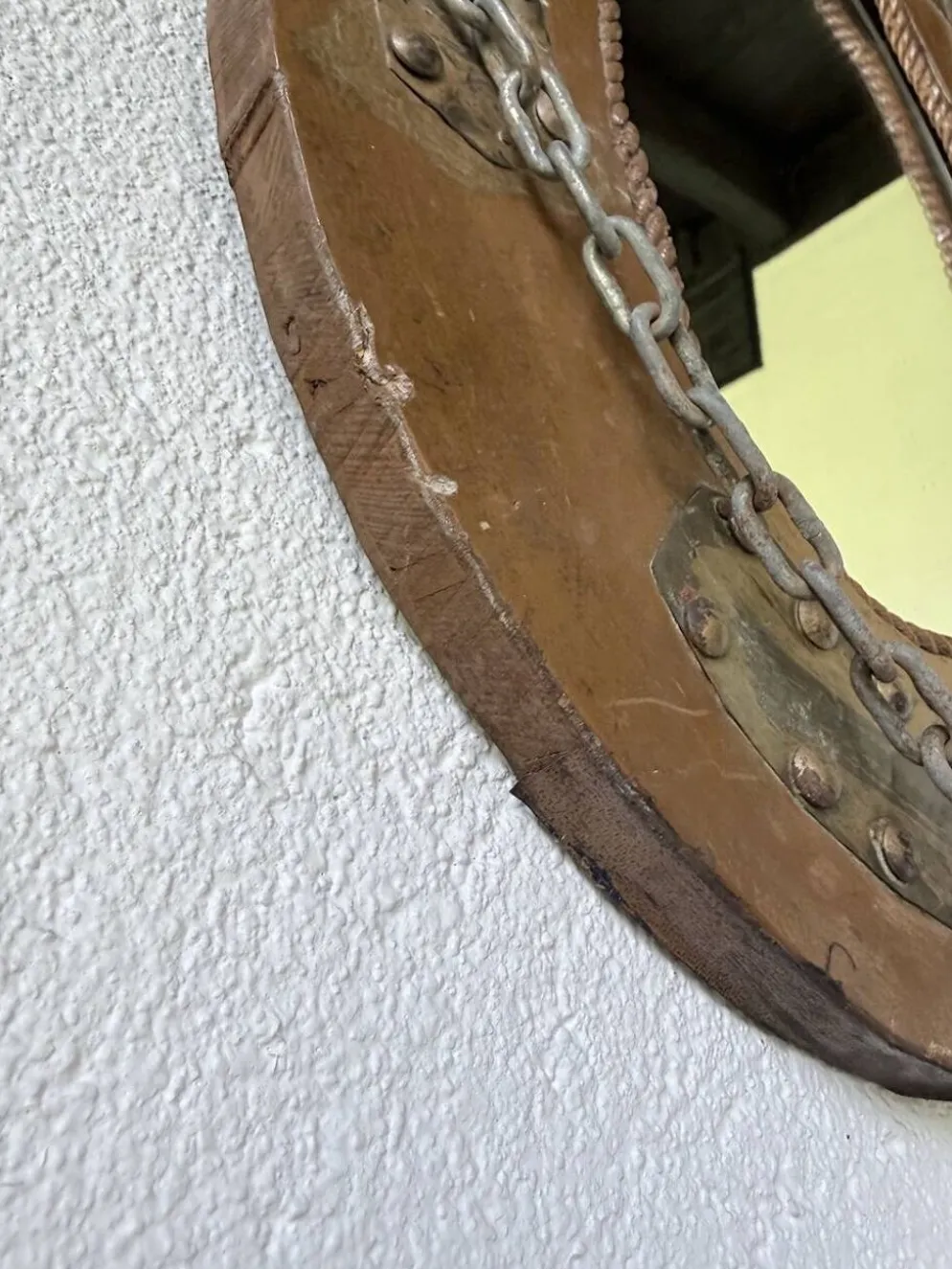 Miroir artisanal brutaliste « cheval »