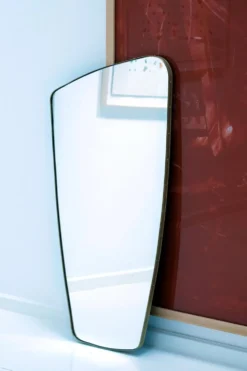 Miroir artisanal organique en laiton