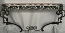 Miroir avec console de style Art déco.