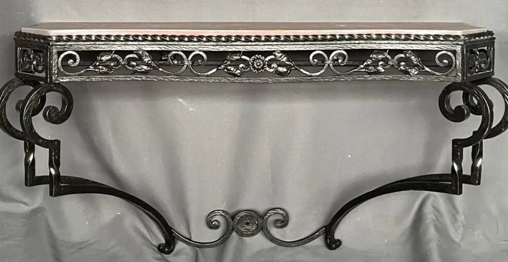 Miroir avec console de style Art déco.