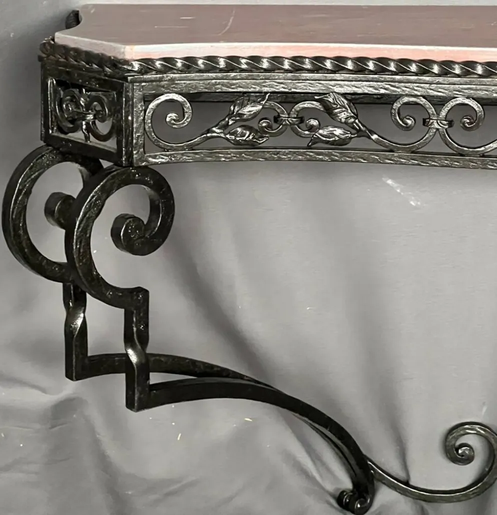 Miroir avec console de style Art déco.