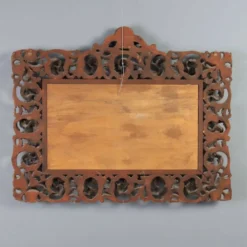 Miroir baroque ancien en bois sculpté et doré, Italie, XXe siècle