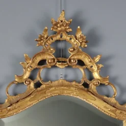 Miroir baroque ancien en bois sculpté et doré, Italie, XXe siècle