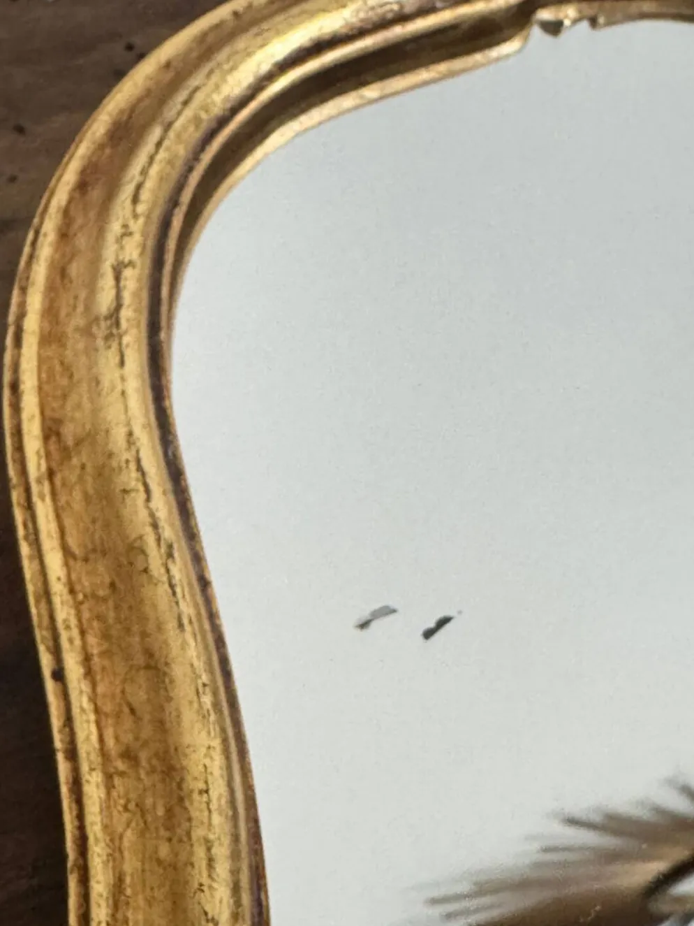 Miroir baroque en résine dorée Vintage