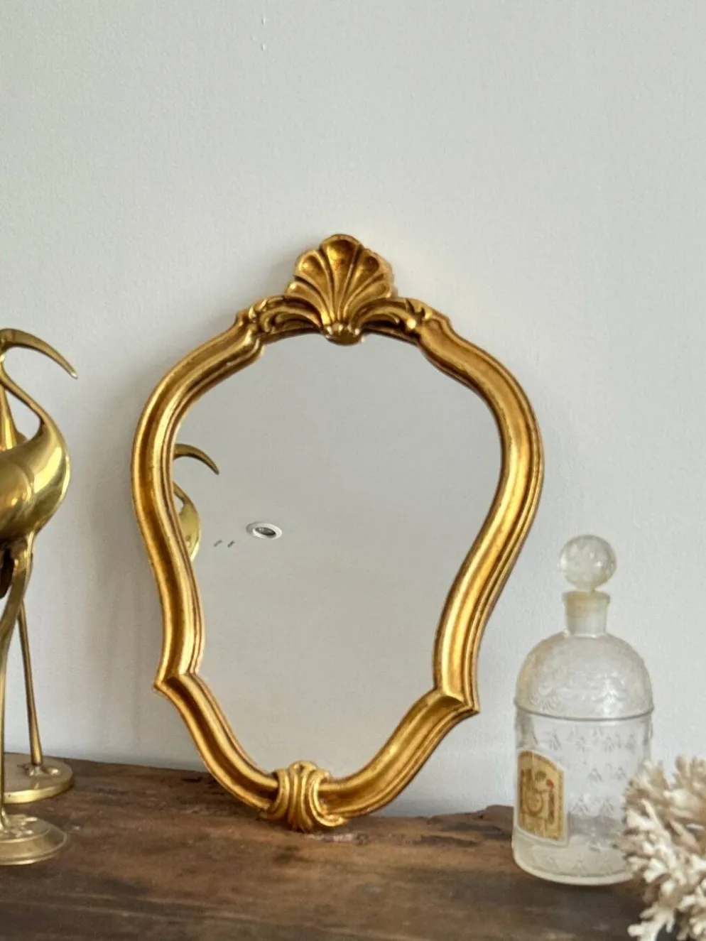 Miroir baroque en résine dorée Vintage