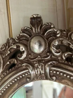 Miroir baroque à poser avec moulures
