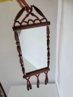 Miroir bohème vintage en perles de bois