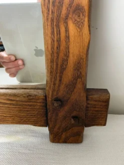 Miroir brutaliste