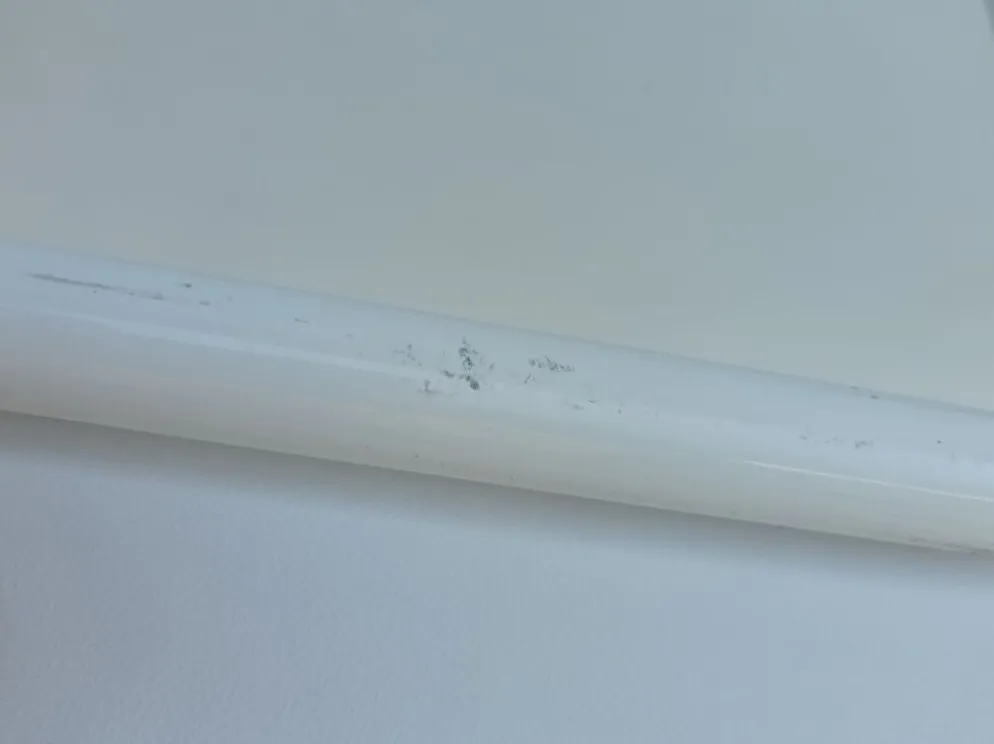 Miroir carré dans un cadre en métal blanc, années 1970