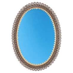 Miroir cisele entouré de metal