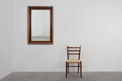 Miroir classique français avec des détails dorés, vers 1900