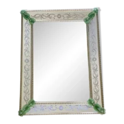 Miroir contemporain en verre de Murano italien avec accents floraux verts élégant