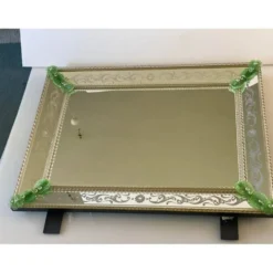Miroir contemporain en verre de Murano italien avec accents floraux verts élégant