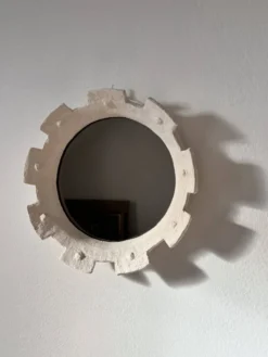 Miroir contemporain français en céramique, « Gioielli » par Renzo Maar