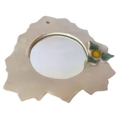 Miroir céramique bord dentelé avec une fleur