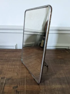Miroir de barbier