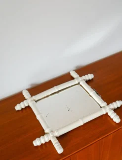 Miroir de barbier en bois effet bambou blanc 46 x 31 cm