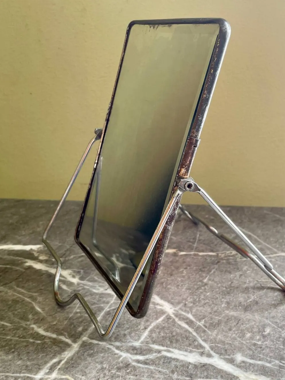 Miroir de barbier vintage